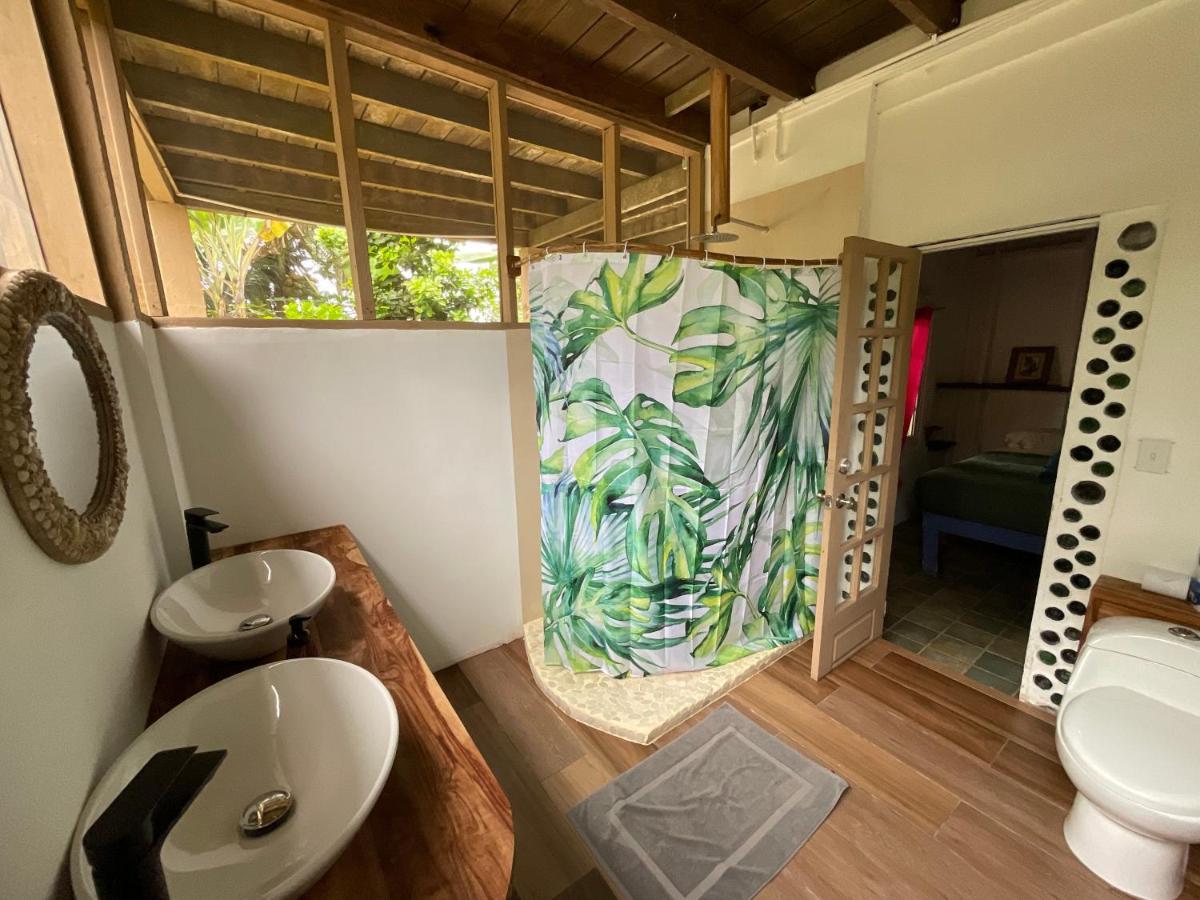 Tesoro Escondido Ecolodge Cabinas โบกัสทาวน์ ภายนอก รูปภาพ