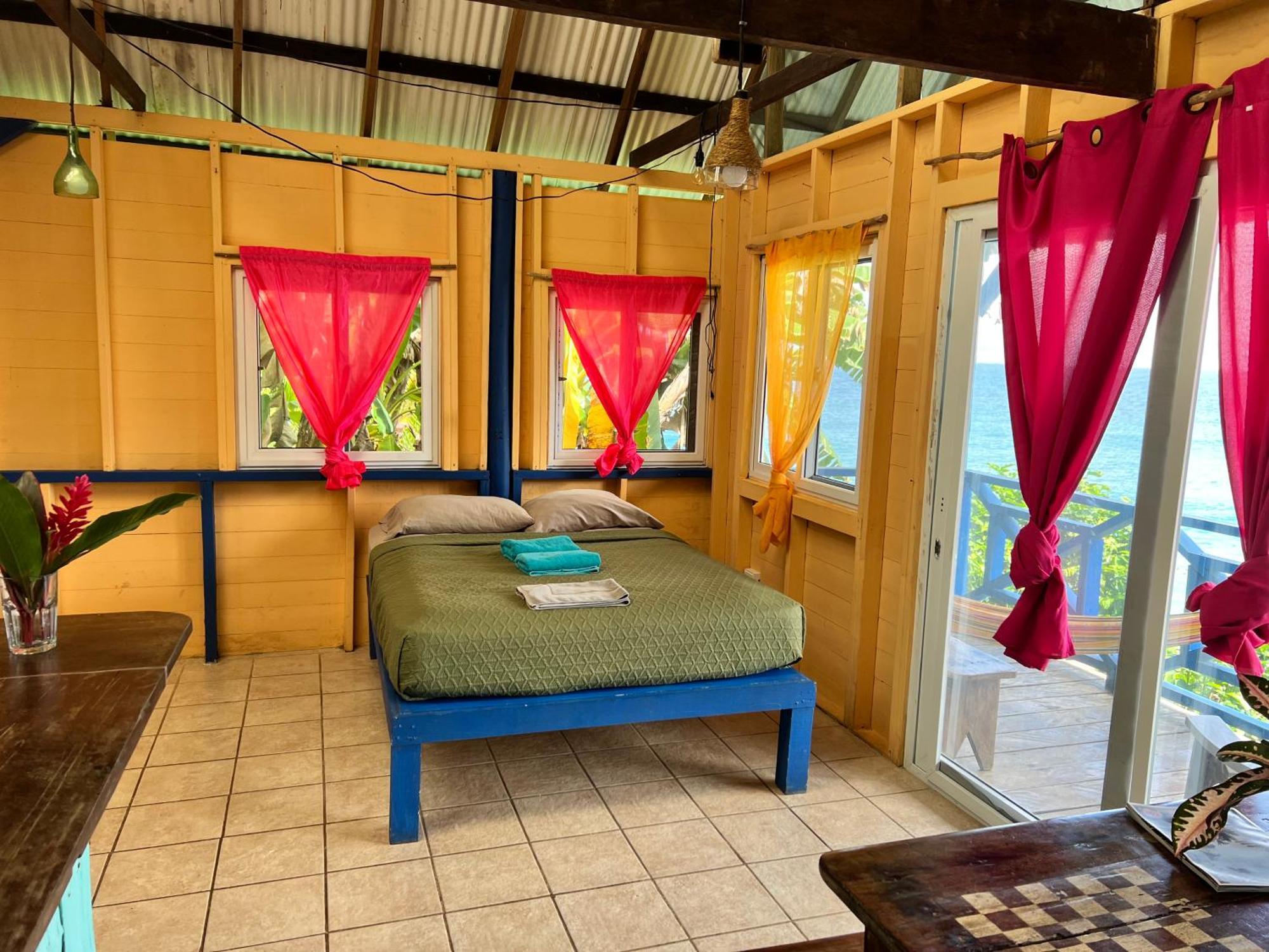 Tesoro Escondido Ecolodge Cabinas โบกัสทาวน์ ห้อง รูปภาพ